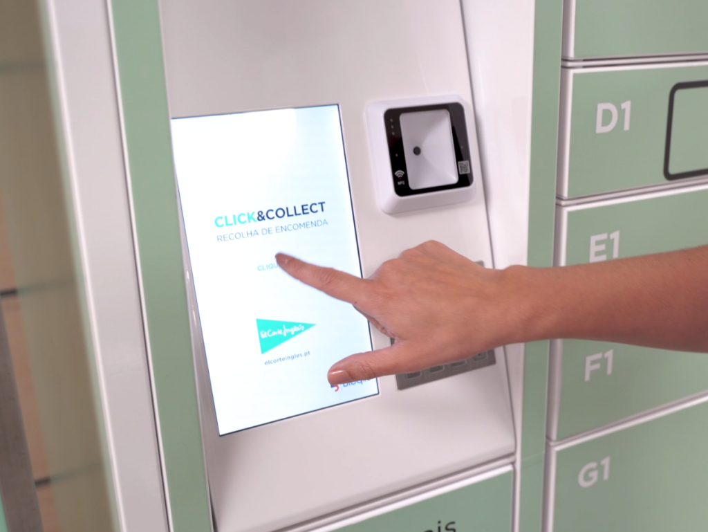 A powered by Bloq.it Locker for Click & Collect