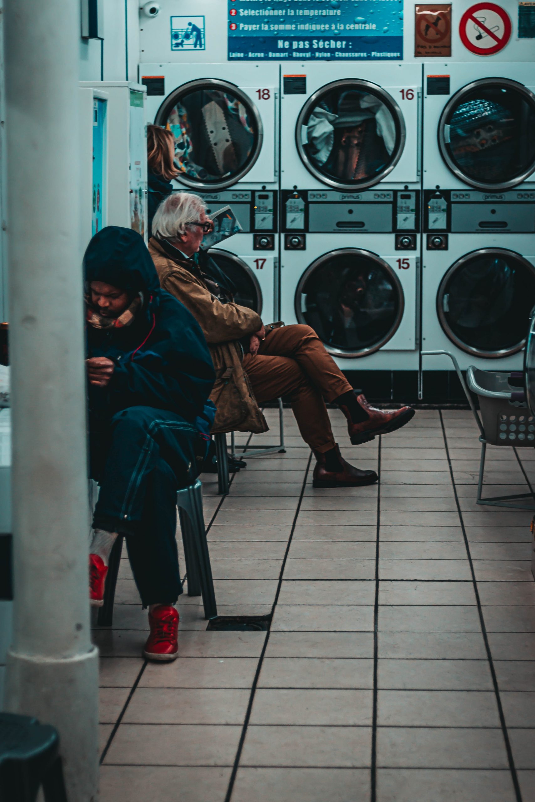 Laundry drop off lockers