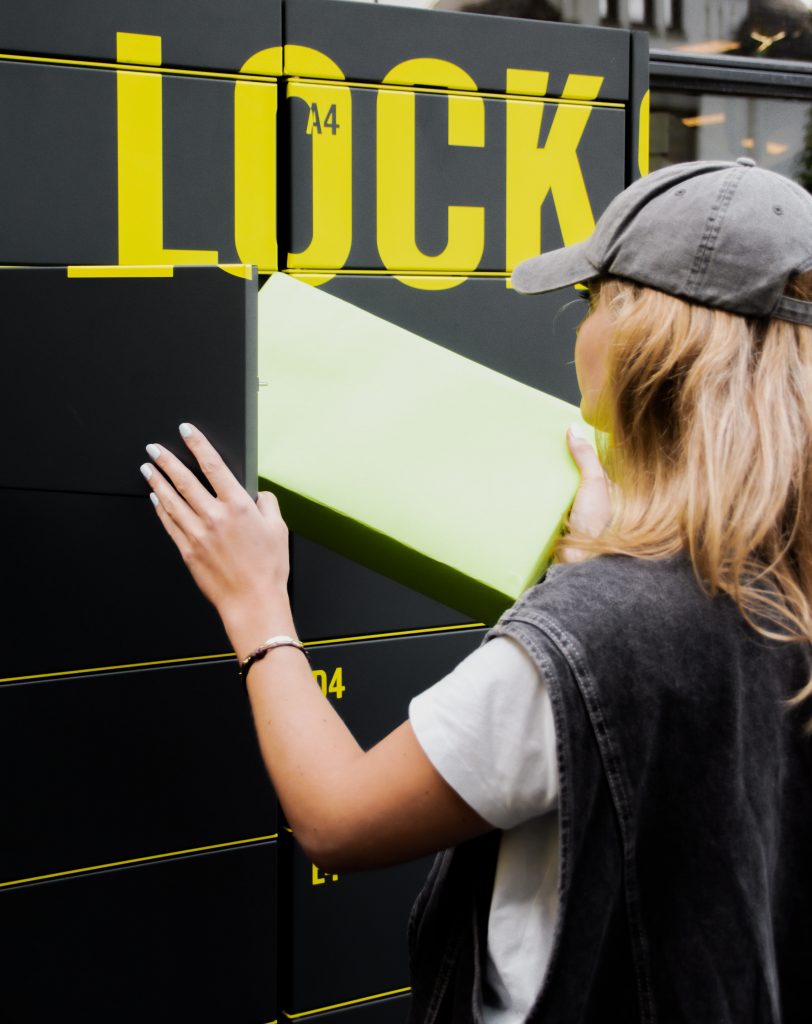 Lockster smart lockers