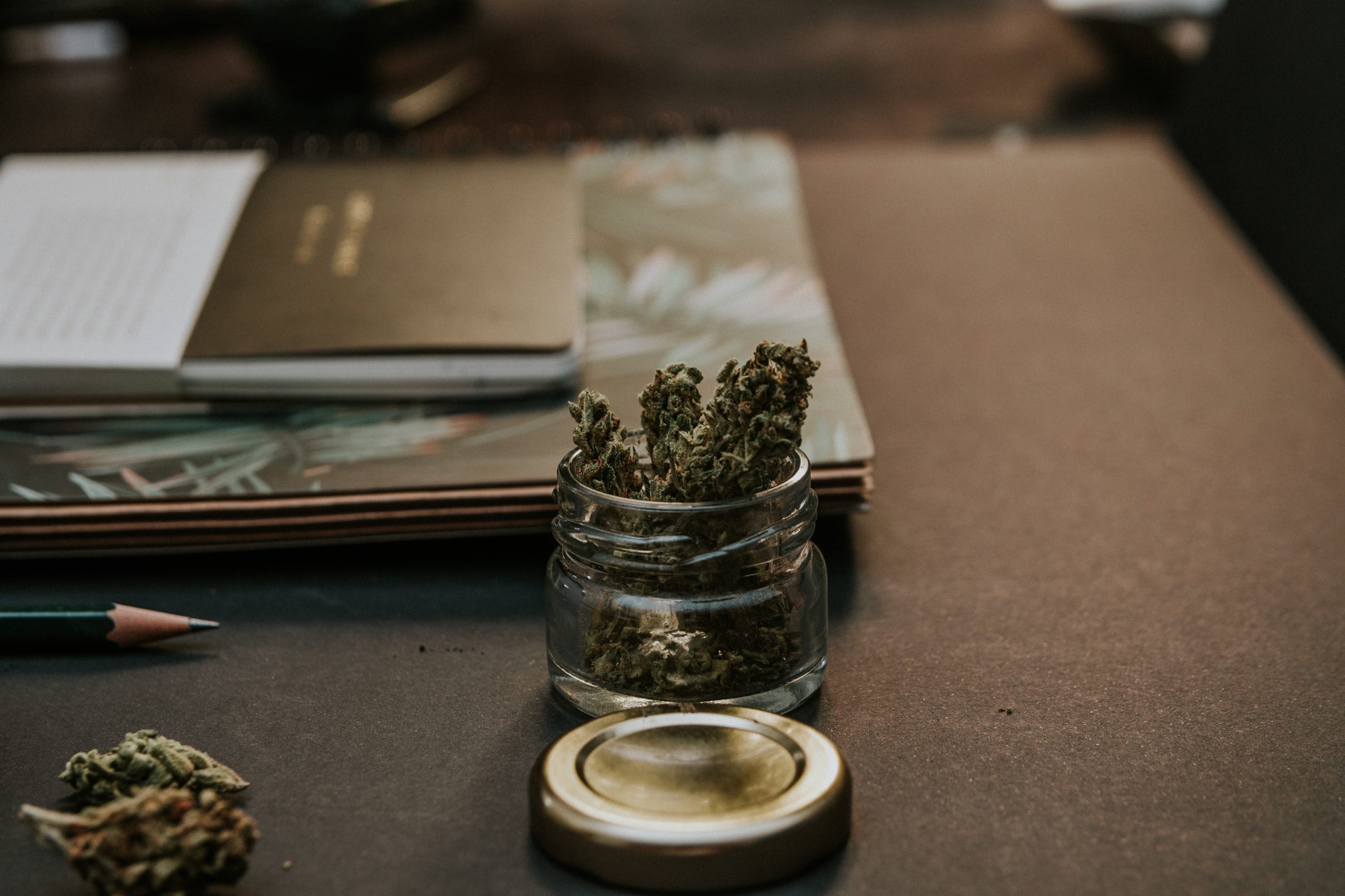 Cannabis distribution for recreational purposes - Smart Lockers